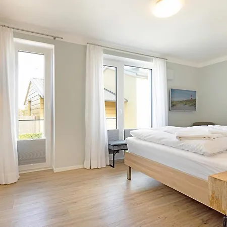 Warft Апартаменты *