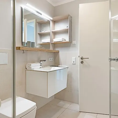 Апартаменты Warft Лист